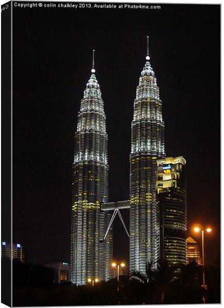 Petronas Towers Canvas Print by colin chalkley