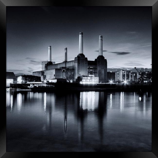 Battersea Power Station -Toned. Framed Print by Ian Hufton