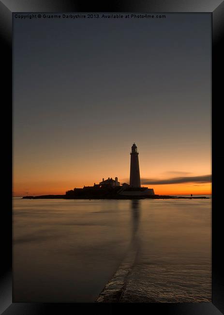 St Marys Lighthouse at Sunrise Framed Print by Graeme Darbyshire