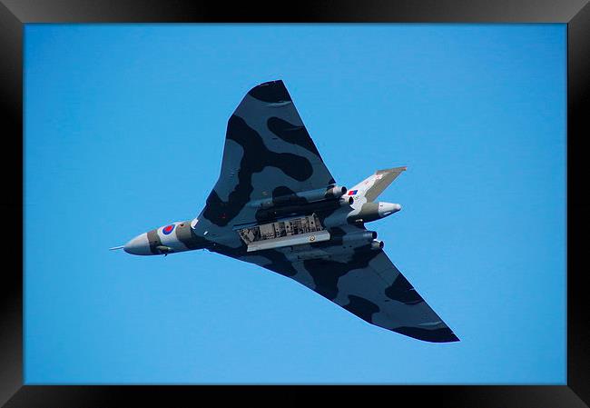 XH558 Vulcan Bomber Framed Print by Steven Cole