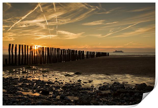 Sangatte beach at sunset Print by Ian Middleton
