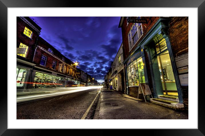 Farnham West St by night Framed Mounted Print by Rob Hawkins