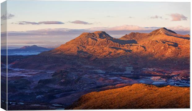 Moelwyn sunrise Canvas Print by Rory Trappe