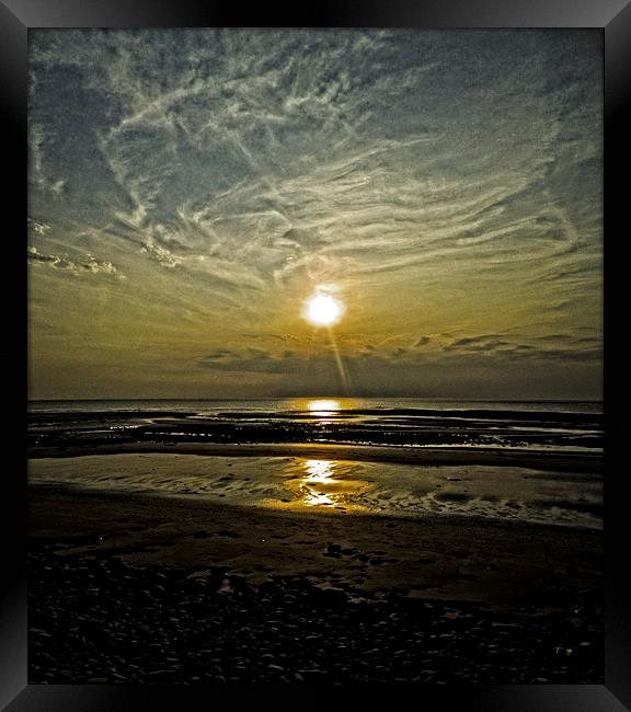 Wispy clouds in the Sunset Framed Print by Pete Moyes