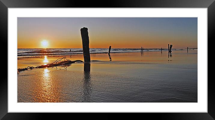 Old Post at Sunrise Framed Mounted Print by Eric Watson