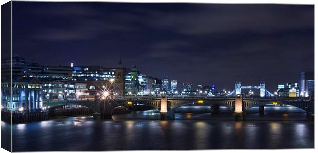River Thames in London Canvas Print by Steve Hughes