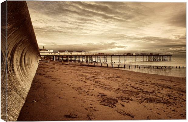 Teignmouth Pier, Vintage. Canvas Print by Louise Wagstaff