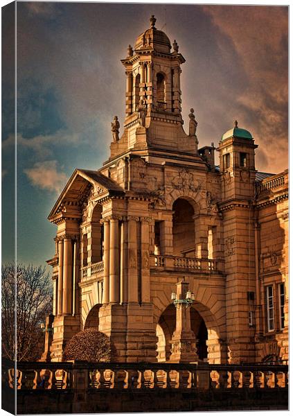 Evening Light at Cartwright Hall Canvas Print by Colin Metcalf