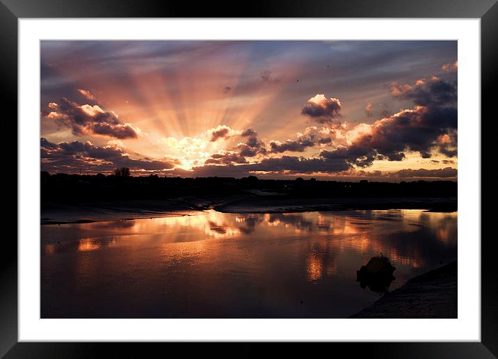 Shoreham Sunset Framed Mounted Print by Richard Cooper-Knight