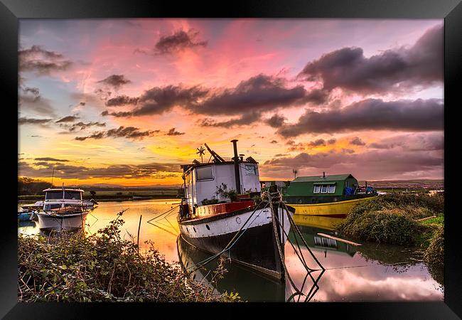Houseboats on Velator Quay Framed Print by Dave Wilkinson North Devon Ph