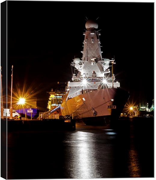 HMS Duncan docked in Dundee Canvas Print by Lorraine Paterson
