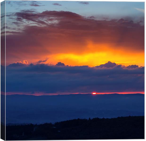 Tuscan Sunset Canvas Print by Andy McGarry