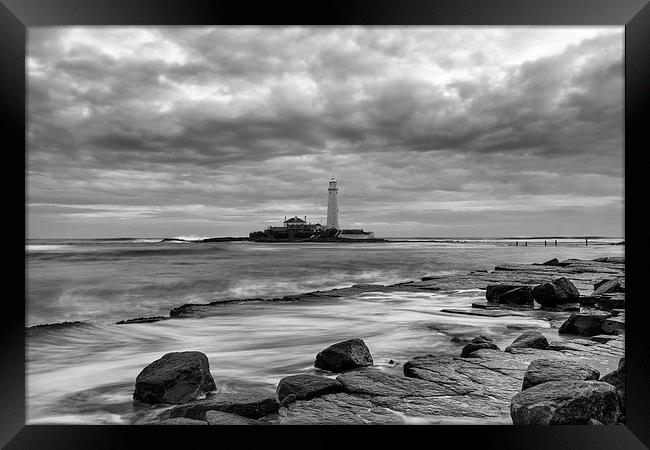 St Marys Lighthouse Framed Print by Andy Redhead