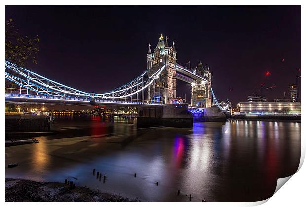 Tower Bridge at night Print by Stuart Gennery