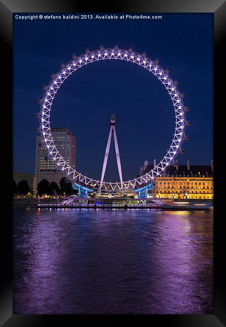 Night view of the london eye Framed Print by stefano baldini
