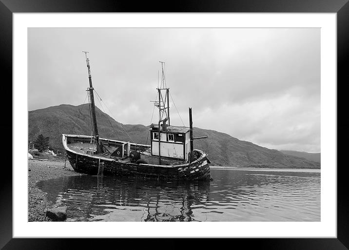Old fishing boat Framed Mounted Print by Dan Ward