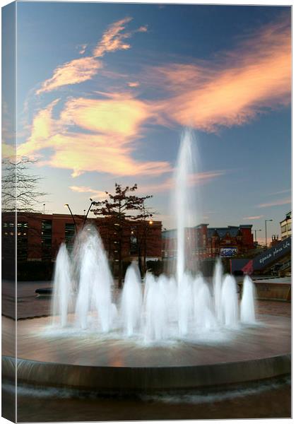 Water Feature in Sheffield Rail Station Canvas Print by Darren Galpin