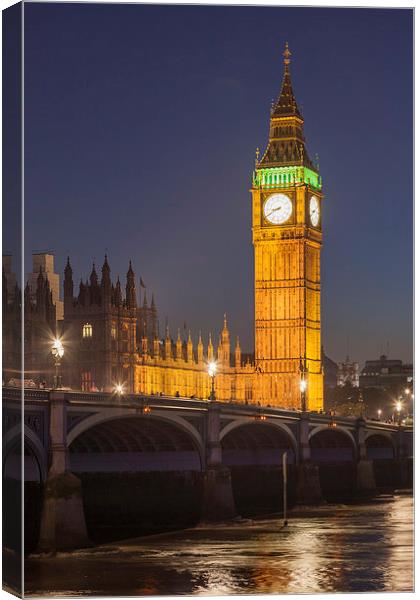 Londons Timeless Icon Canvas Print by Tommy Dickson