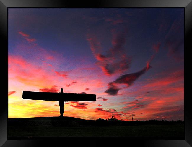 The Angel of the North Framed Print by Dave Hudspeth Landscape Photography