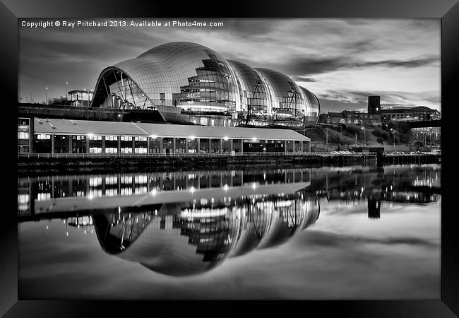 The Sage in Gateshead Framed Print by Ray Pritchard