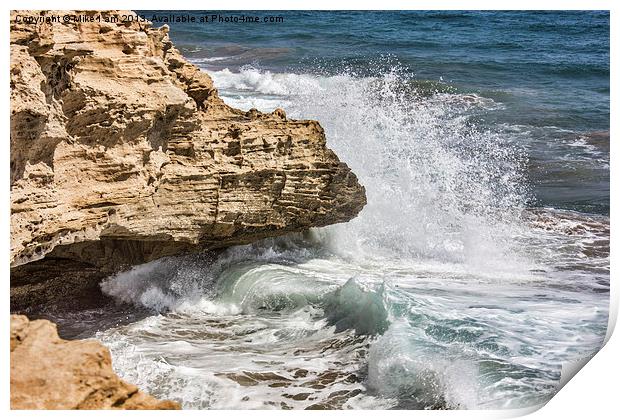 Crashing waves Print by Thanet Photos