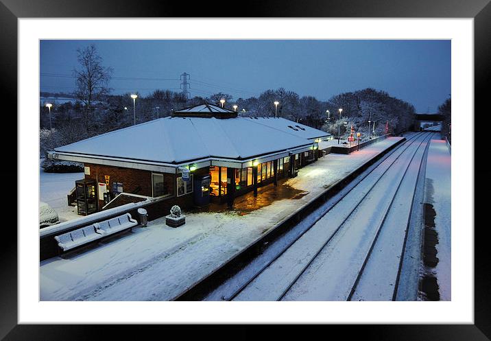 Tiverton Parkway in the snow Framed Mounted Print by Rob Hawkins