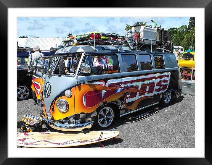 volkswagon camper Framed Mounted Print by nick wastie