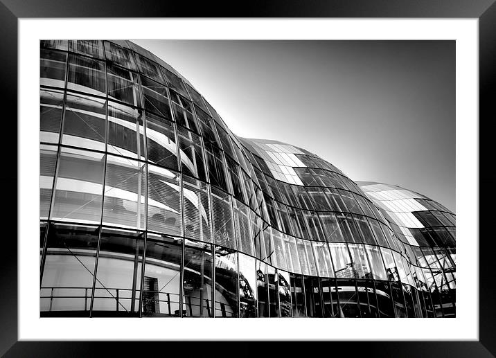 The Sage in Gateshead Framed Mounted Print by Ray Pritchard