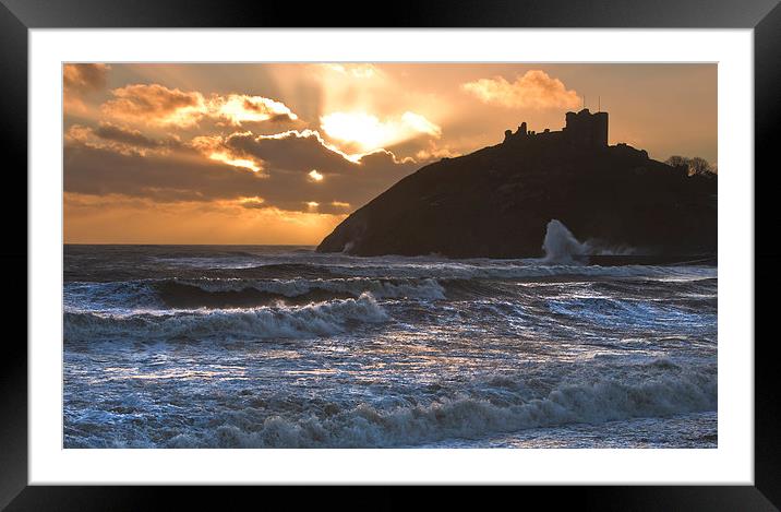 Storm at Criccieth Framed Mounted Print by Rory Trappe