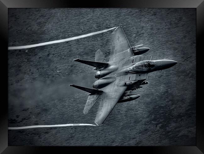 F-15E strike Eagle Framed Print by Andrew chittock