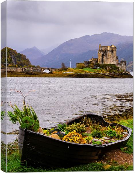 Eilean Donan Castle, Scotland, UK Canvas Print by Mark Llewellyn