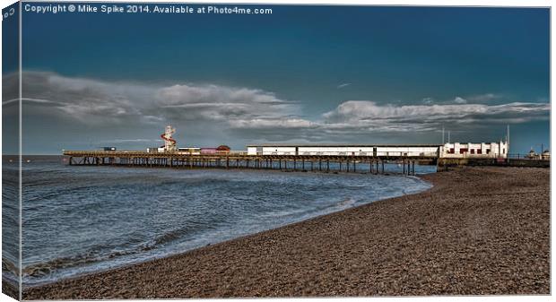 Herne bay pier Canvas Print by Thanet Photos