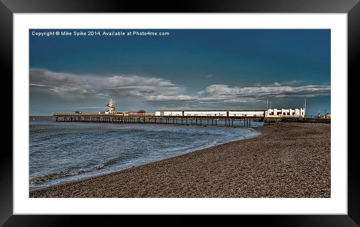 Herne bay pier Framed Mounted Print by Thanet Photos
