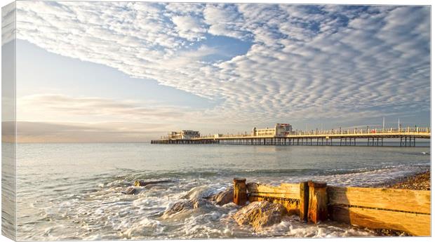 Morning Glory Worthing Canvas Print by Clive Eariss