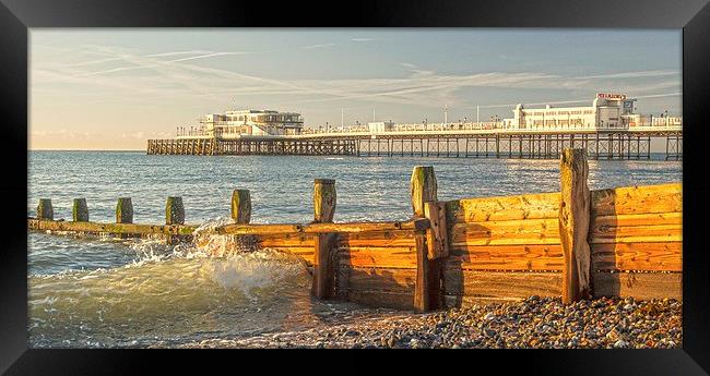 Incoming Wave Worthing Framed Print by Clive Eariss