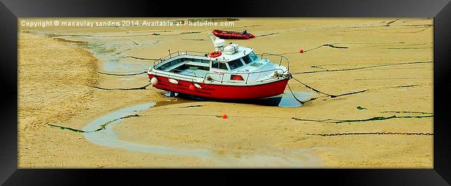 Low tide Framed Print by macaulay sanders