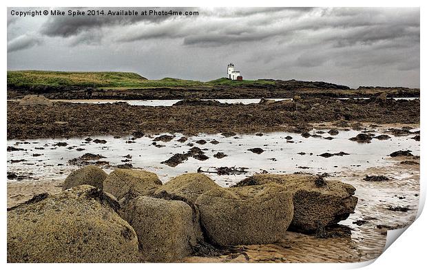 Elie Lighthouse on the rocks Print by Thanet Photos