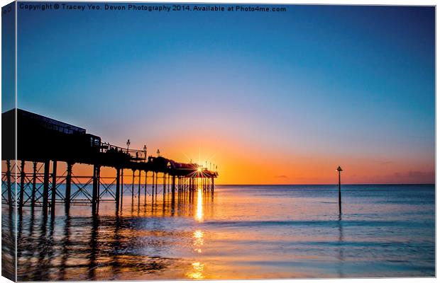 Teignmouth Pier Sunrise Canvas Print by Tracey Yeo