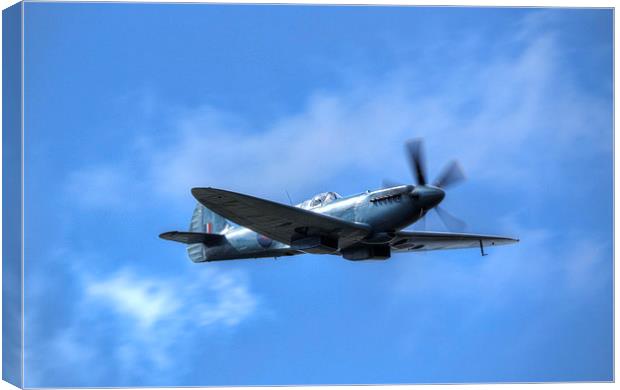 PM 631 Photographic Reconnaissance Spitfire Canvas Print by Nigel Bangert