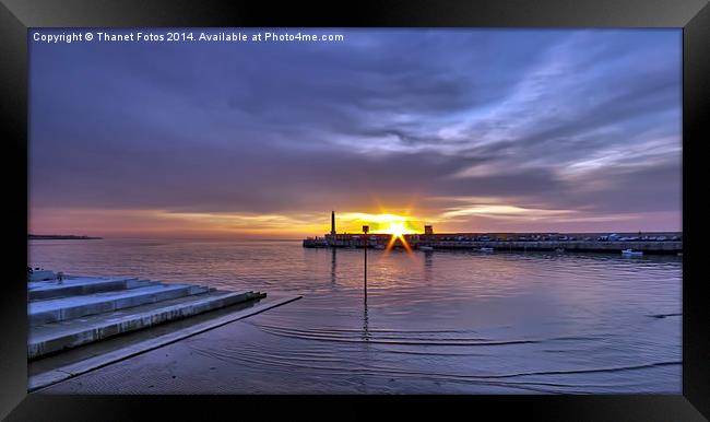 Sunset scene Framed Print by Thanet Photos