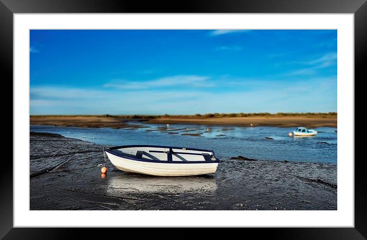 Waiting for the next tide Framed Mounted Print by Gary Pearson
