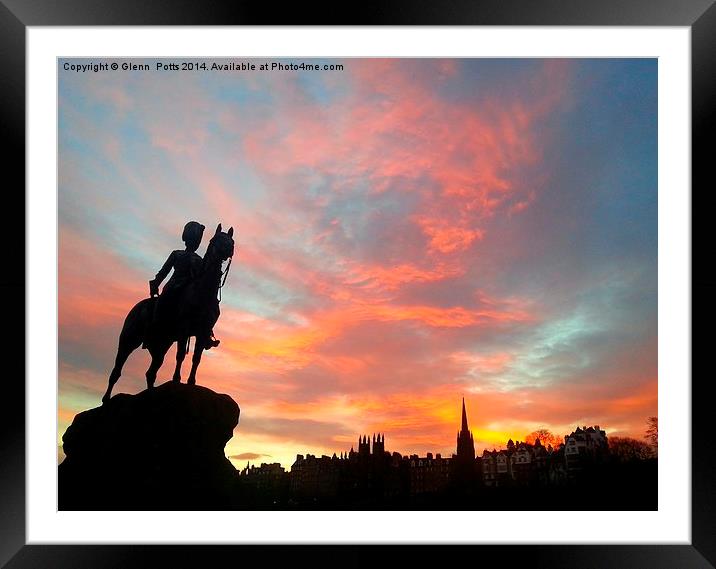 Edinburgh Castle Park Framed Mounted Print by Glenn Potts