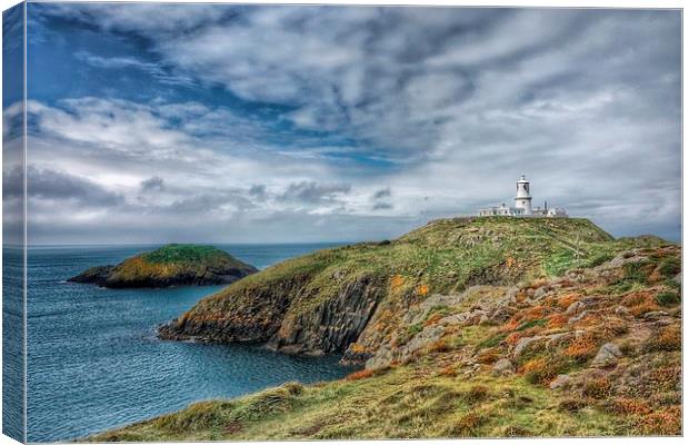 Strumble Head lighthouse Pembrokeshire Canvas Print by Gary Pearson