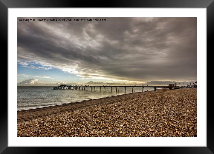 Deal pier Framed Mounted Print by Thanet Photos