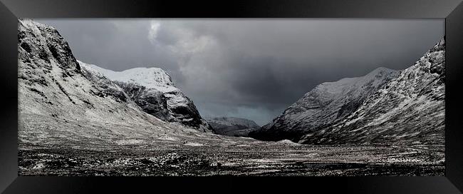 Glencoe Winter Valley Framed Print by Andy Freeman