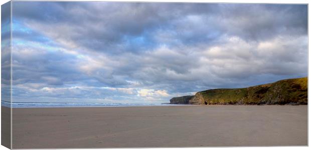 Watergate Bay Newquay Canvas Print by David Wilkins