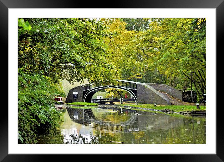 Oxford Canal Framed Mounted Print by Thanet Photos