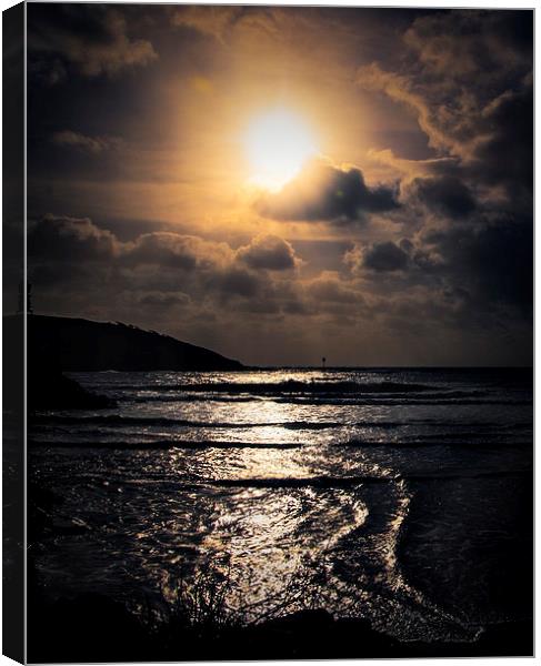 Golden light by the sea Canvas Print by Andy dean