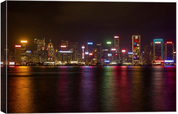 Hong Kong by night Canvas Print by colin chalkley