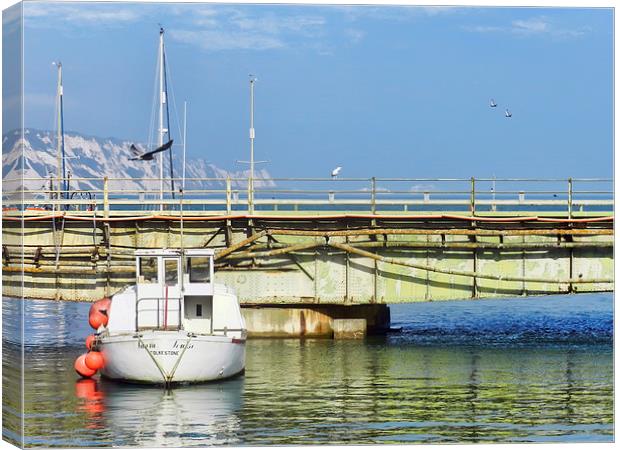 Boat at Folkestone Harbour Canvas Print by Susan Sanger